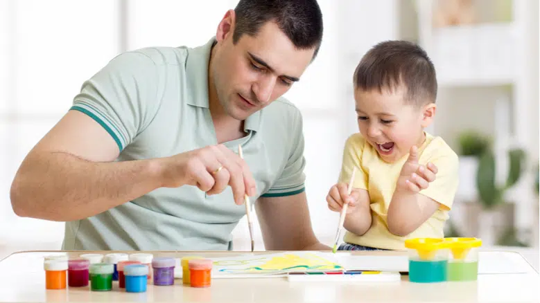 jouer avec ses enfants