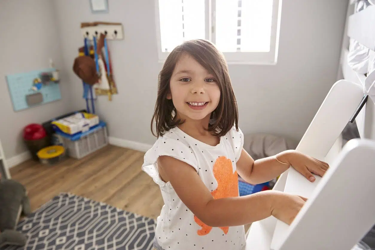 Lit superposé pour chambre d'enfants 